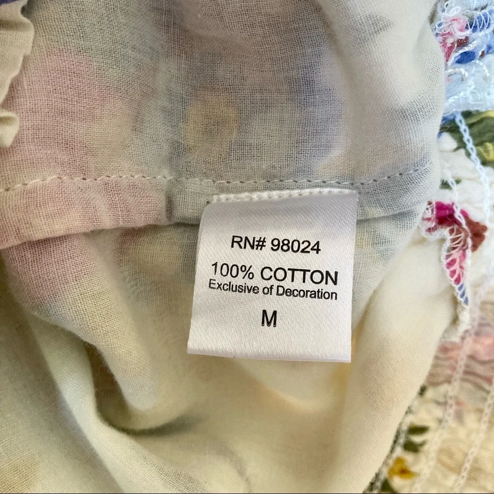 NWOT House of Harlow Off-the-Shoulder Smocked ruffle floral blouse-Sz M - Picture 8 of 11